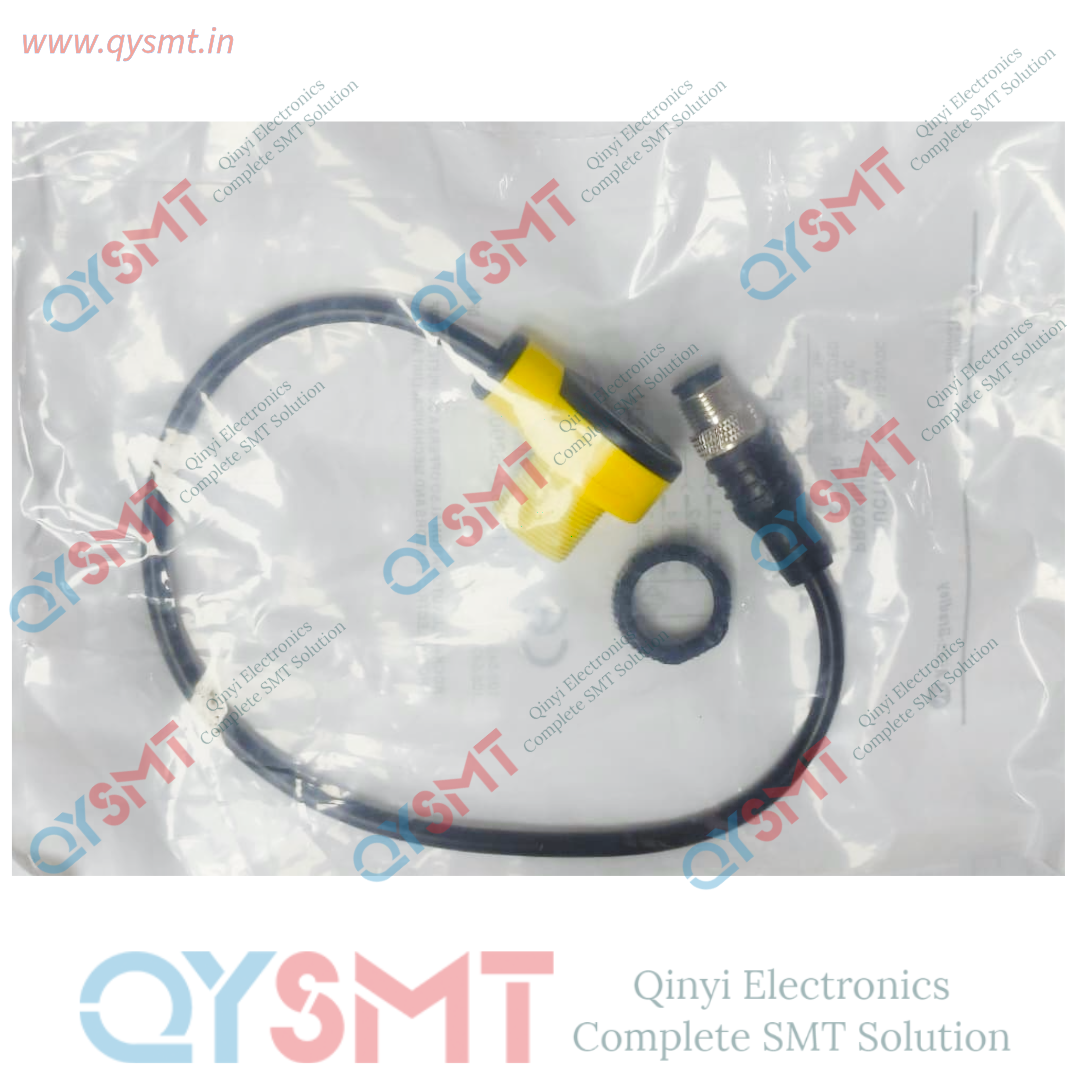 42EF-P2MPB-F4 retroreflective photoelectric sensor