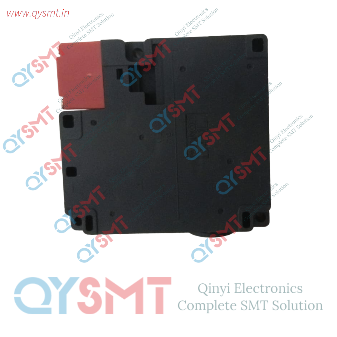 D4NL-1DFA-BS  Omron Automation and Safety D4NL Series guard-lock safety-door switch.