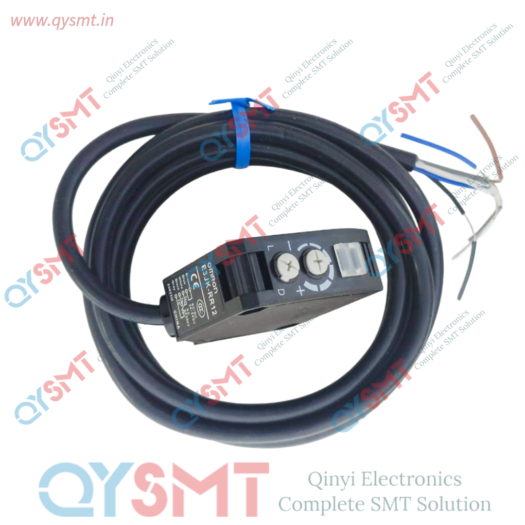 E3JK-RR12  retro-reflective photoelectric sensor
